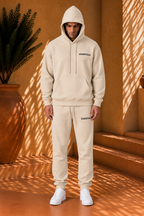 THE ESSENTIALS CLASSIC HOODED