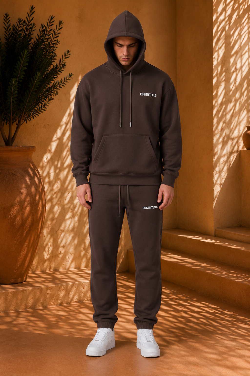 THE ESSENTIALS CLASSIC HOODED
