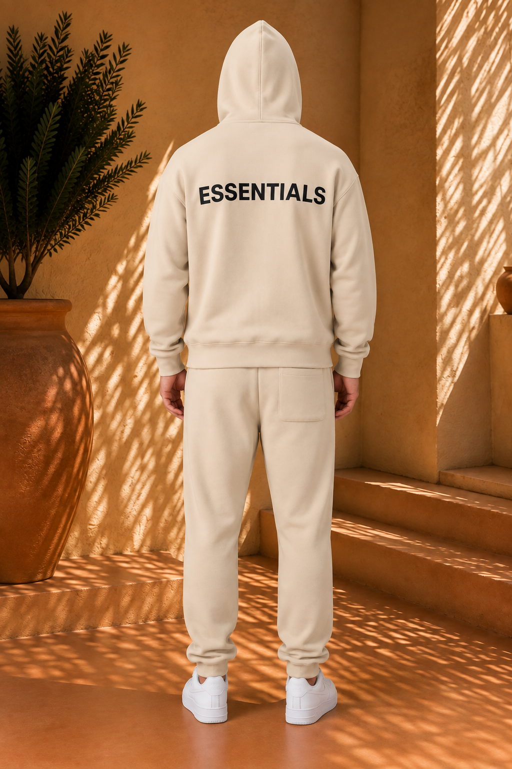 THE ESSENTIALS CLASSIC HOODED