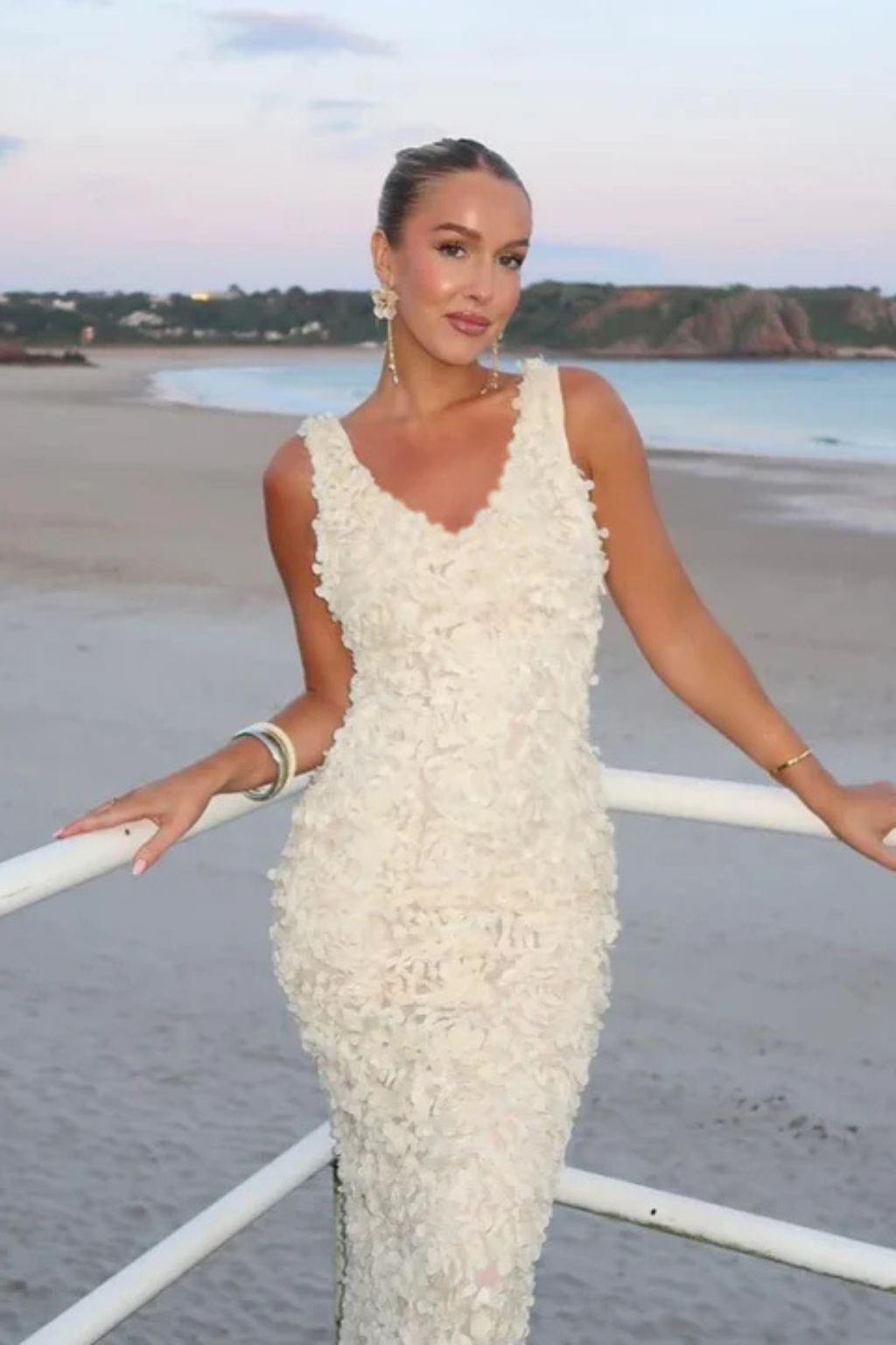 Mariah | Women V Neck Sleeveless 3D Floral Textured Fitted Wedding Guest Dress