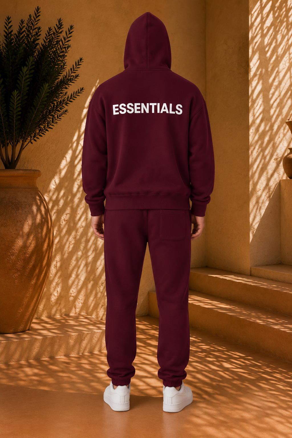 THE ESSENTIALS CLASSIC HOODED